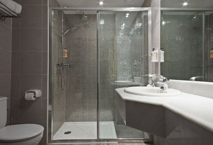 家庭间, Sol Pelicanos Ocas