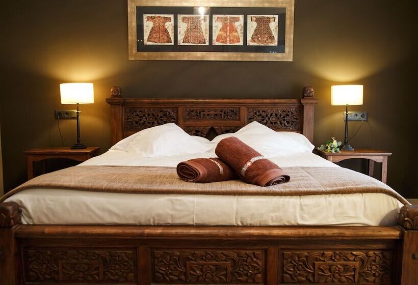 اتاق رمانتیک, Swiss Moraira  Adults Recommended