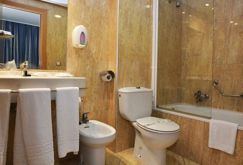 اتاق استاندارد چهار تخته, Torrejoven