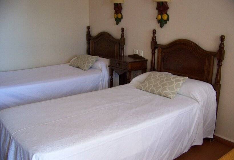 اتاق استاندارد, Varinia Serena  Balneario De Alange