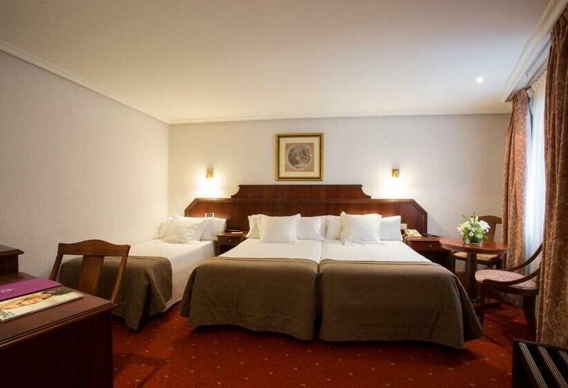 스탠다드 트리플 룸, Zentral Ramiro I