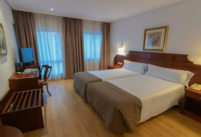 컴포트 룸, Zentral Ramiro I