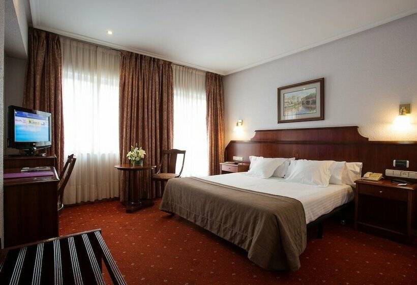 스탠다드 트리플 룸, Zentral Ramiro I