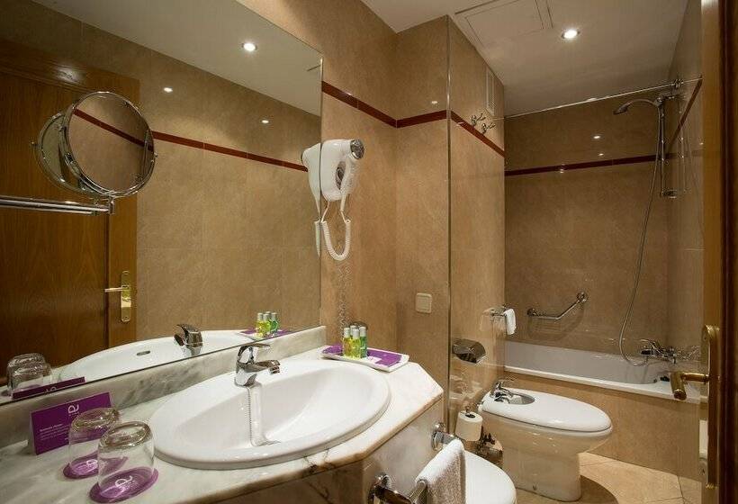 컴포트 룸, Zentral Ramiro I