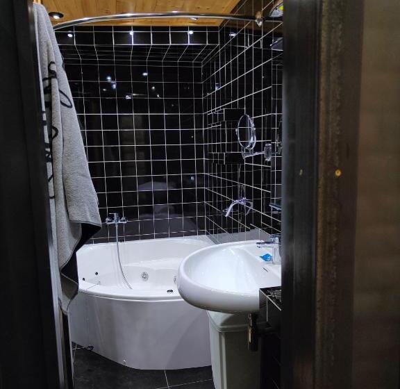 高级大房间, Plata