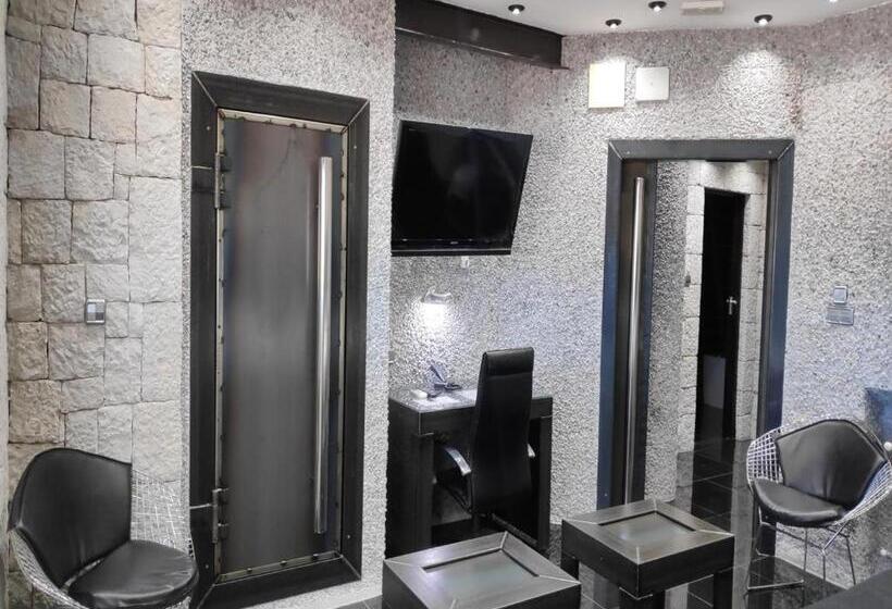 高级大房间, Plata