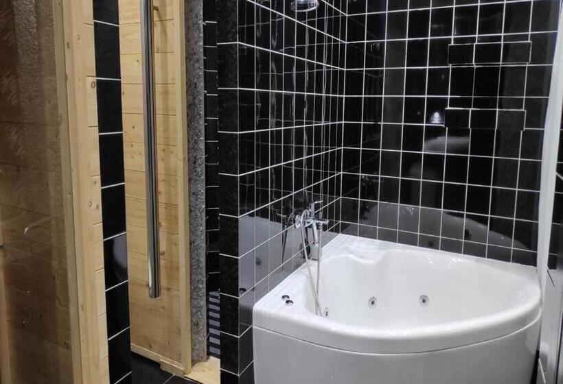 高级大房间, Plata