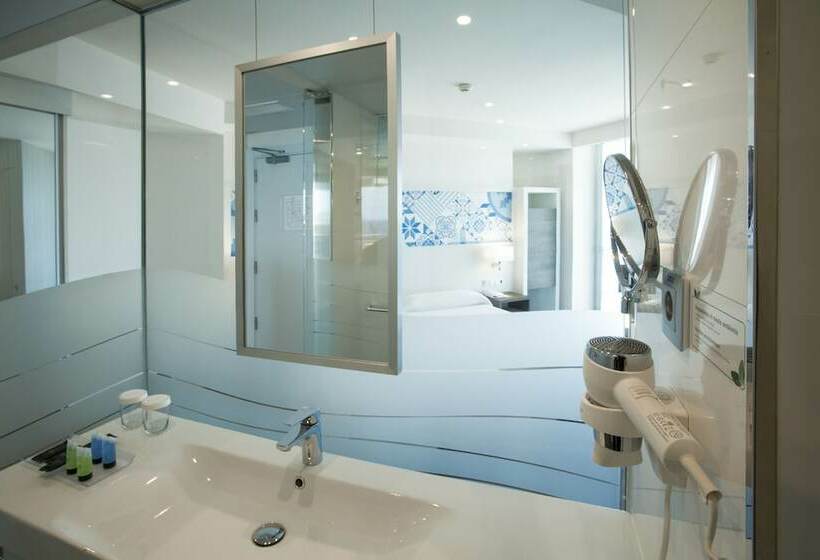 غرفة قياسية ثلاثية, Port Benidorm Hotel & Spa 4* Sup