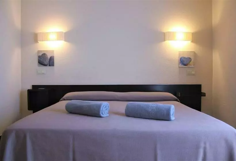 Classic Kolmen Hengen Huone, Espanya Calella - 30º hotels