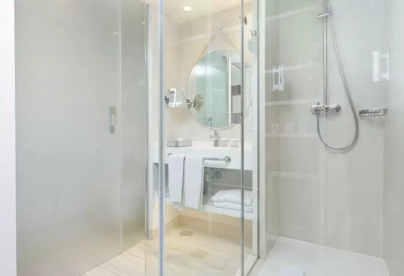 اتاق اساندارد با چشم‌انداز جانبی به دریا, Amàre Beach Hotel Ibiza - Adults Recommended