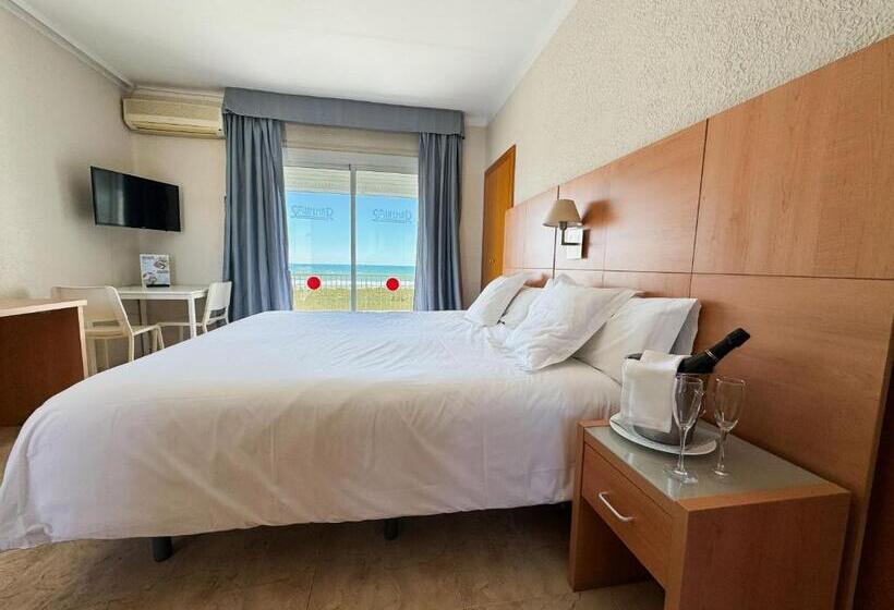 标准工作室, Aparthotel Solifemar