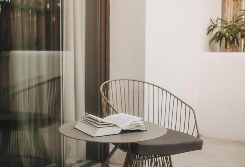 带阳台的高级房间, Barefoot Hotel Mallorca