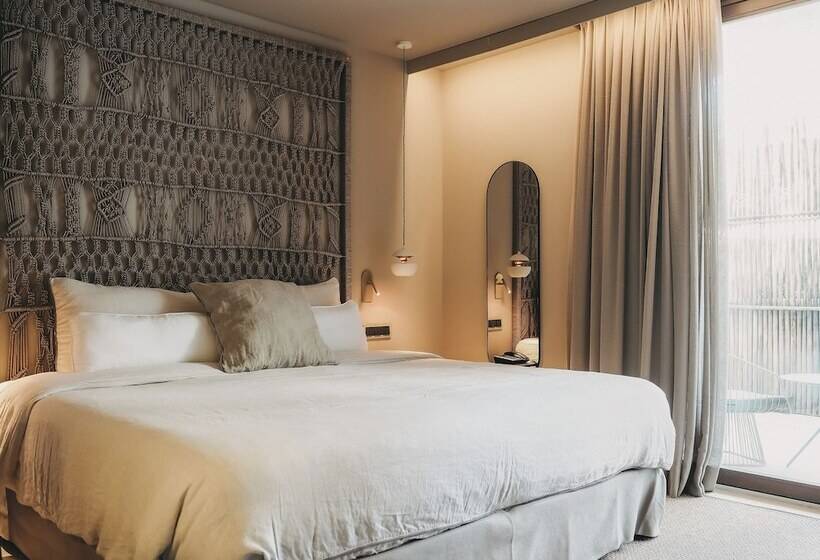 Quarto Superior com Sacada, Barefoot Hotel Mallorca