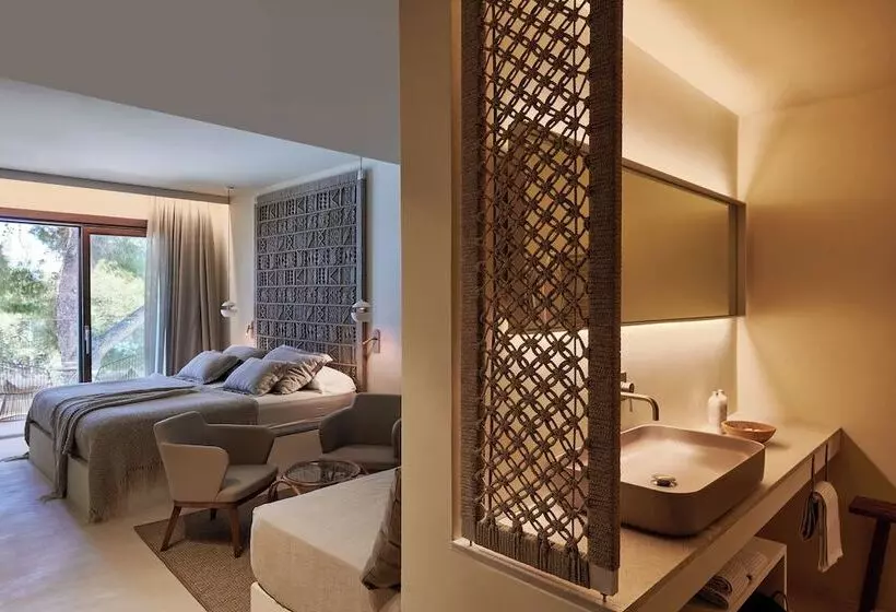 اتاق لوکس با بالکن و چشم‌انداز دریا, Barefoot Hotel Mallorca