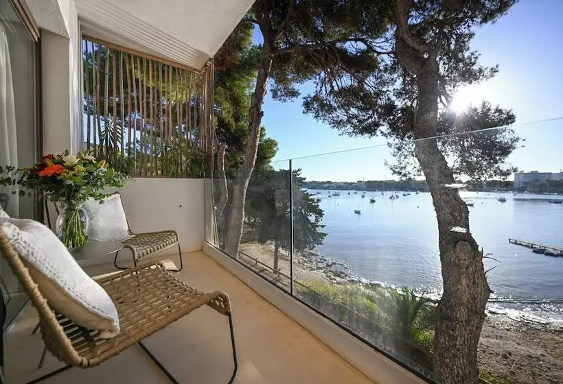 اتاق لوکس با بالکن و چشم‌انداز دریا, Barefoot Hotel Mallorca