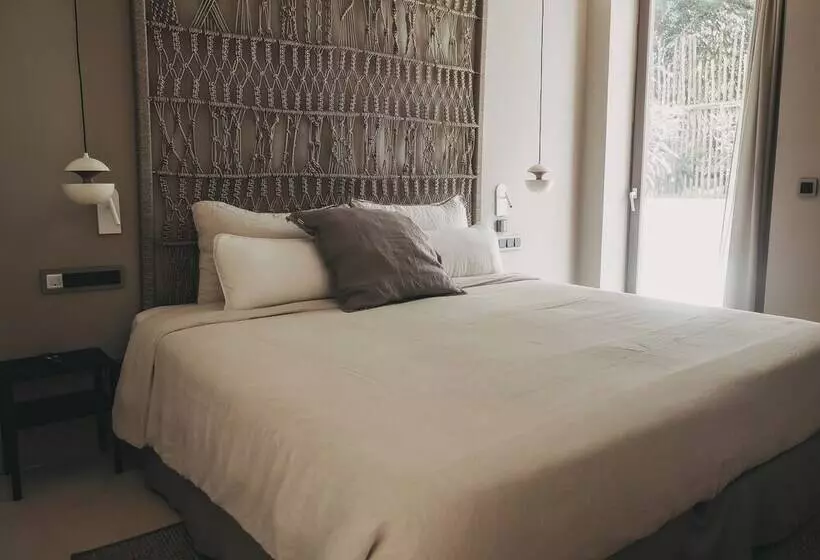 سوئیت با وان آب گرم, Barefoot Hotel Mallorca