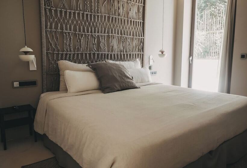 带按摩浴盆的套房, Barefoot Hotel Mallorca