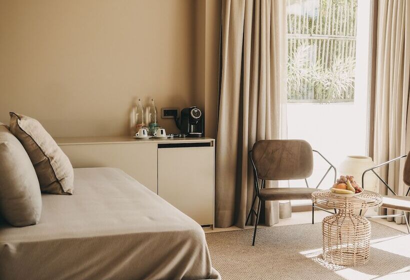 带按摩浴盆的套房, Barefoot Hotel Mallorca