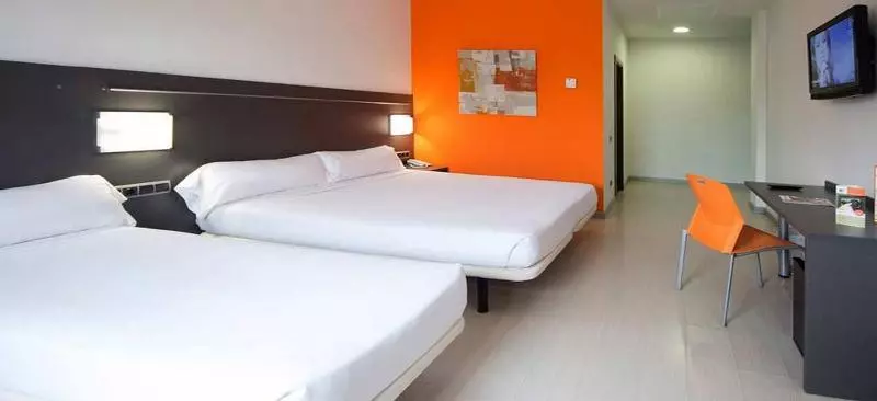 اتاق استاندارد چهار تخته, B&b Hotel Barcelona Rubí