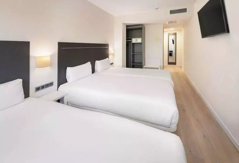 スタンダードトリプルルーム, B&b Hotel Barcelona Rubí