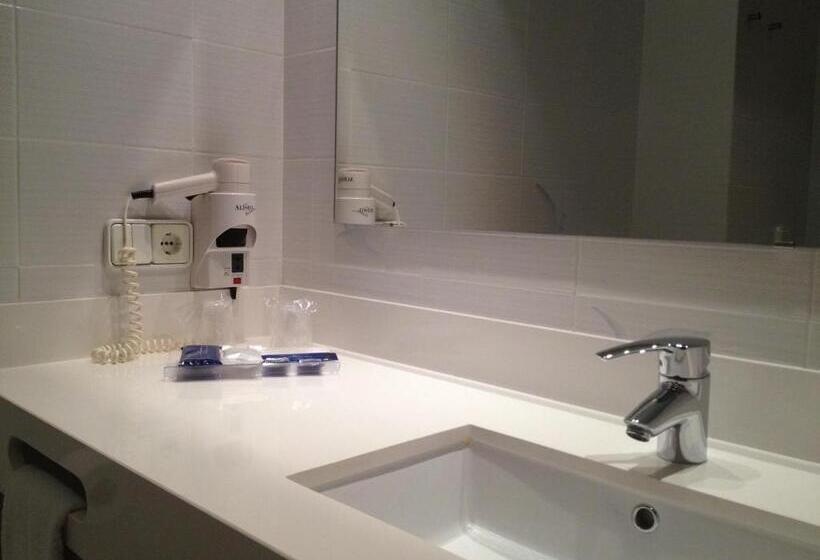 غرفة قياسية, Albatros