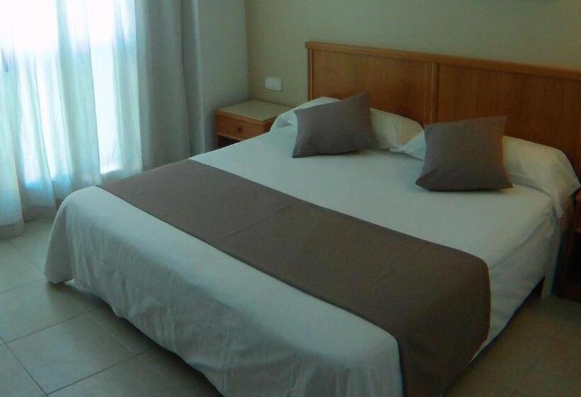 غرفة قياسية ثلاثية, Albatros