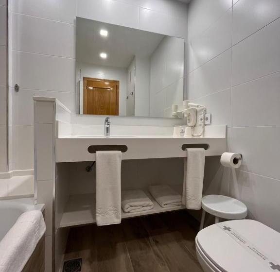 غرفة قياسية مزوَّدة بتراس, Albatros