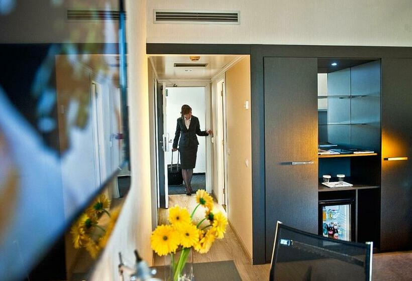 اتاق سوپریور, Alimara