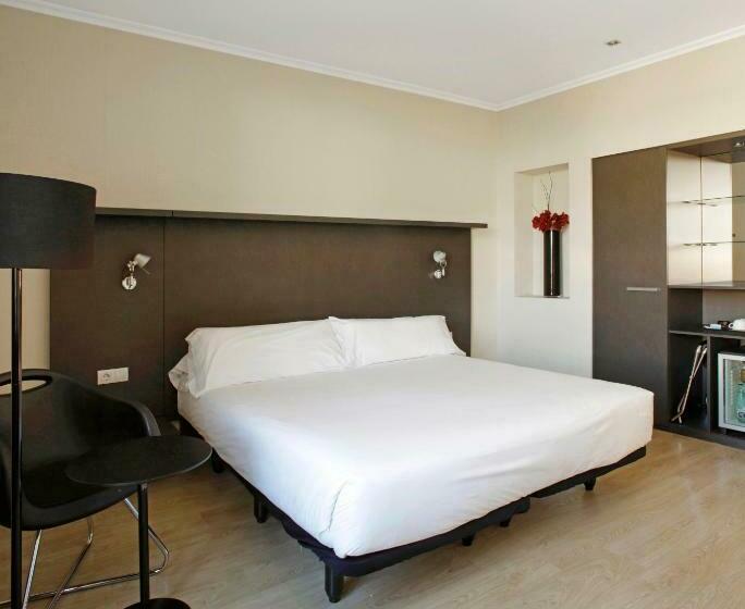 اتاق خانوادگی, Alimara