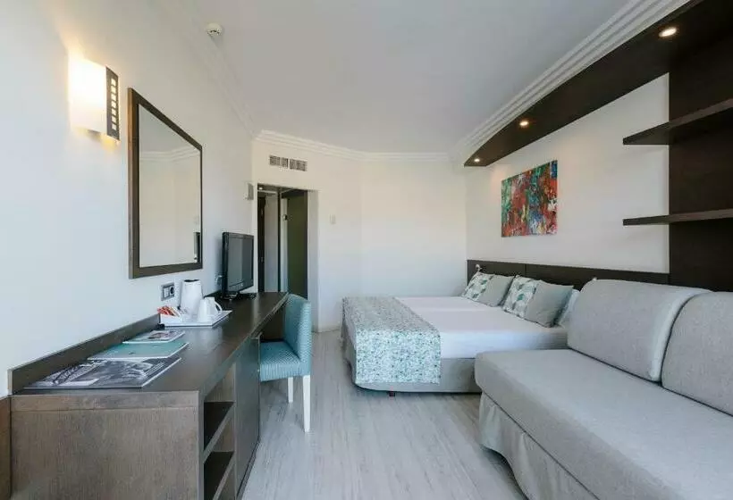 اتاق راحتی سه تخته, Leonardo Royal Hotel Mallorca