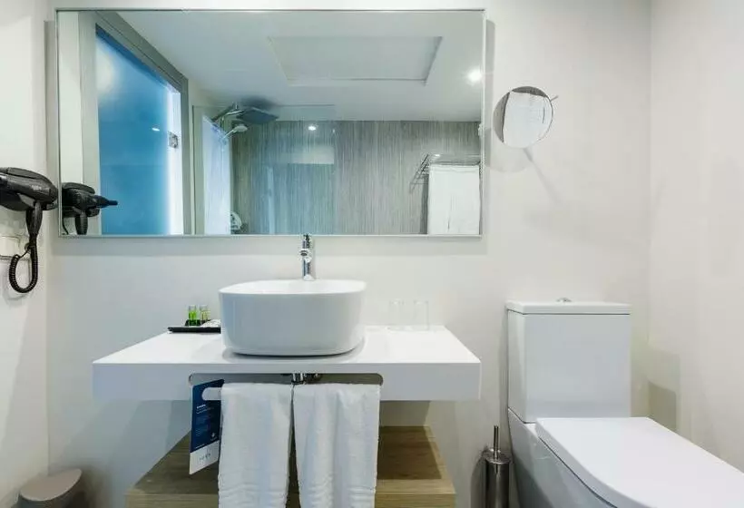 اتاق لوکس چهار تخته, Leonardo Royal Hotel Mallorca