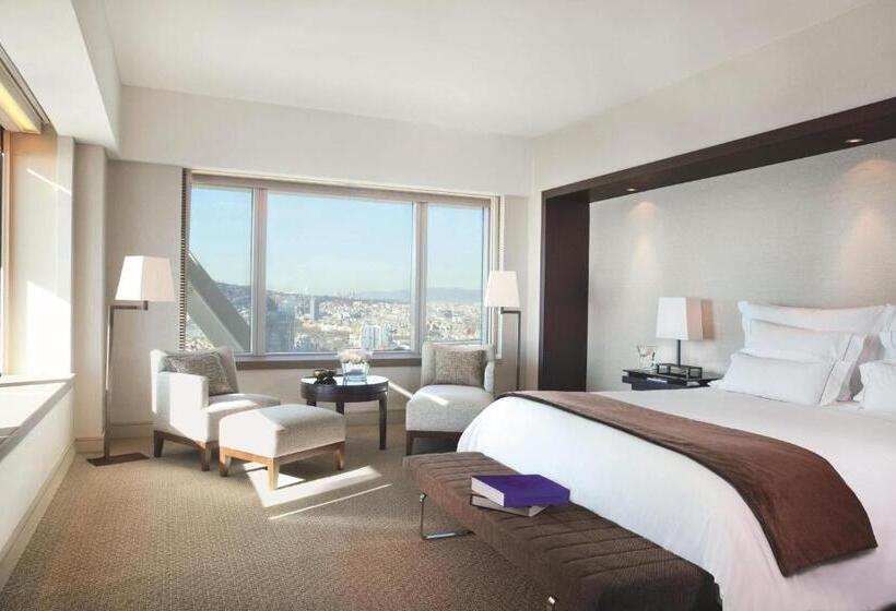 Номер Deluxe, Arts Barcelona