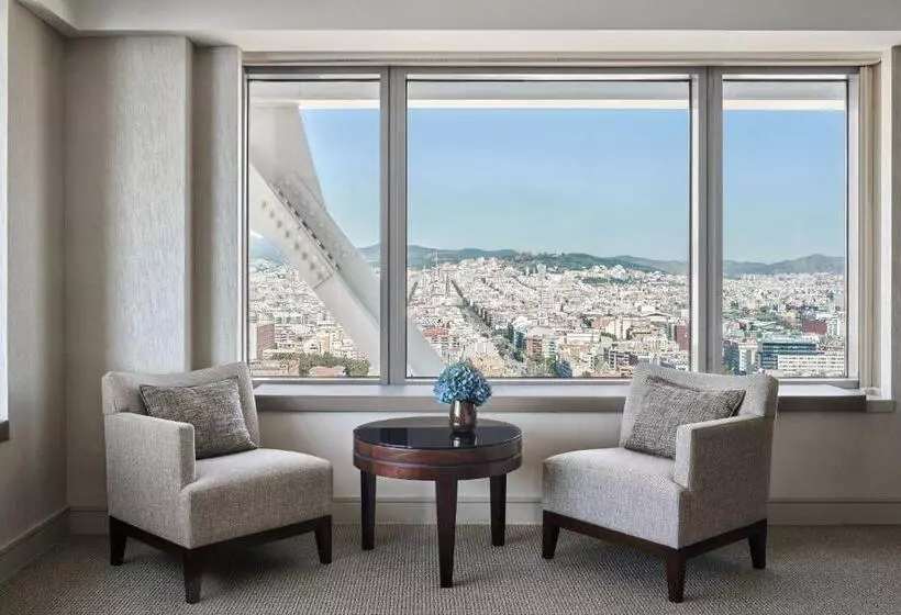 سوییت اجرایی, Arts Barcelona