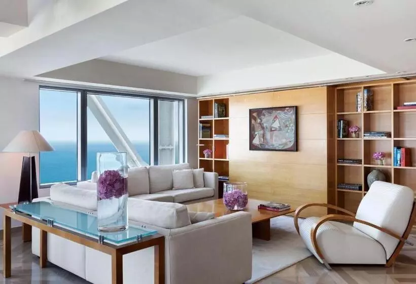 1 Bedroom Penthouse Apartment, Arts Barcelona