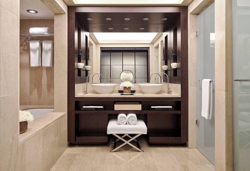 Номер Deluxe, Arts Barcelona