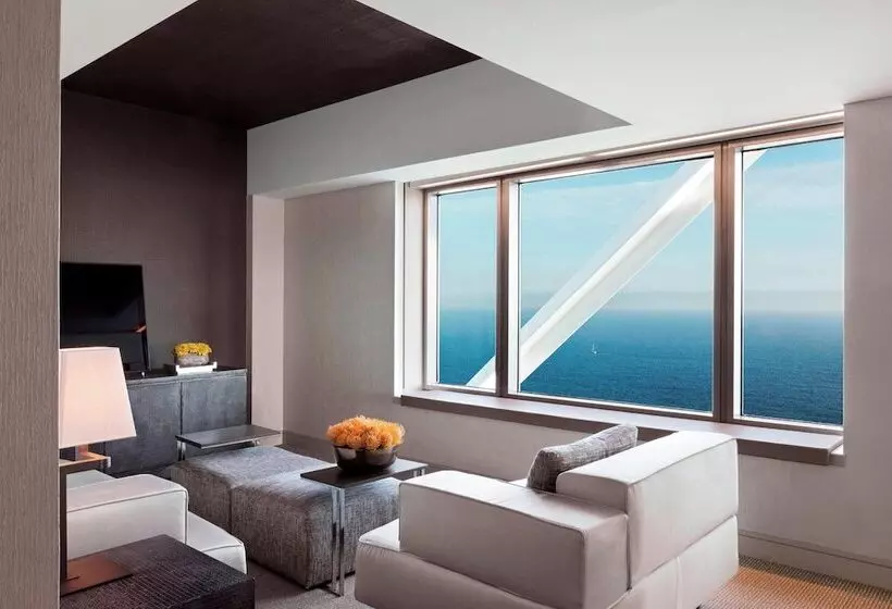 سوئیت کلاب, Arts Barcelona