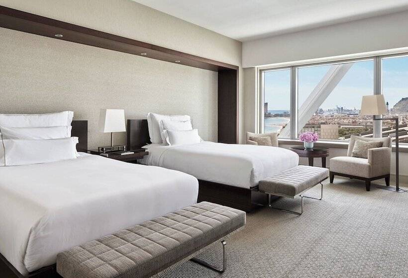 Номер Deluxe, Arts Barcelona