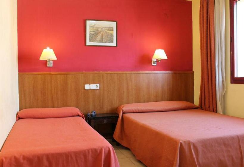 חדר סטנדרט לשלושה, Coronado