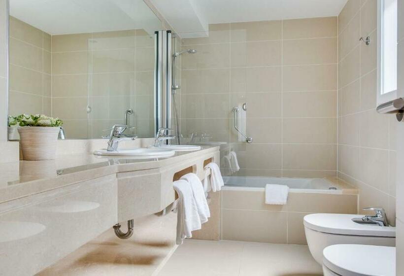 수피리어 룸, Eden Soller