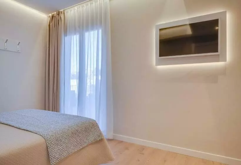 Standart Tek Kişilik Oda, Eden Soller