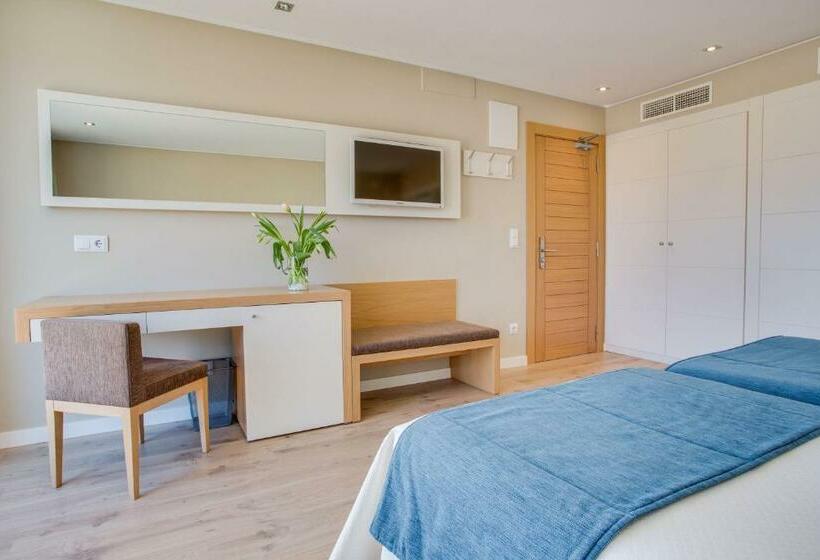 수피리어 트리플 룸, Eden Soller