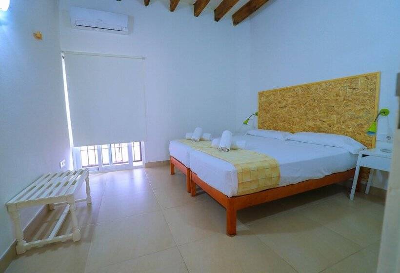 Quarto Familiar, Es Mitjorn