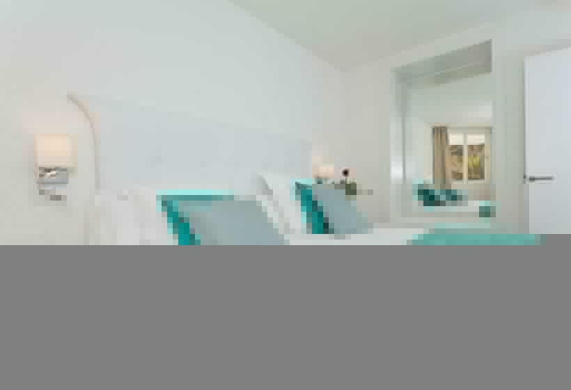 Suite Junior, Fergus Style Cala Blanca Suites