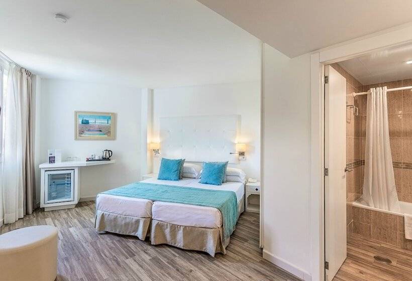 ジュニアスイート, Fergus Style Cala Blanca Suites