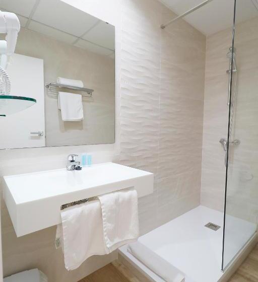 Superior Room with Terrace, Gabarda