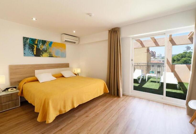 Superior Room with Terrace, Gabarda