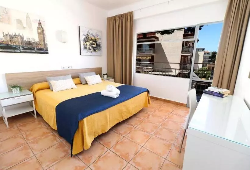 Chambre Standard avec Balcon, Gabarda