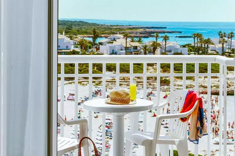 スタンダードルーム, Globales Cala'n Bosch