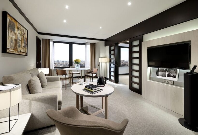 Люкс, Melia Barcelona Sarriá