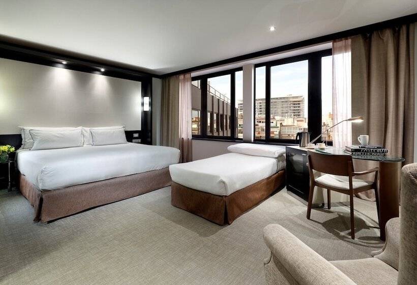 اتاق استاندارد سه نفره, Melia Barcelona Sarriá